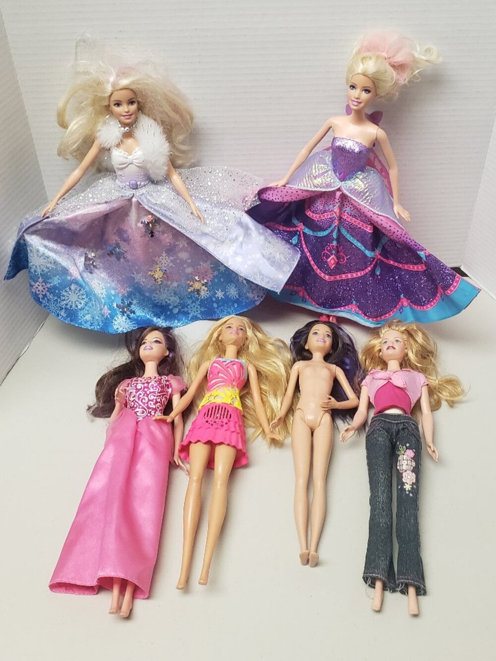 Barbie Doll Bundle (6 Dolls)